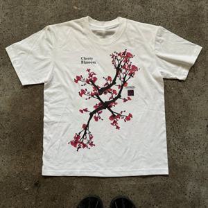 TEMU 스트리트 스타일 벚꽃 나무 프린트 레트로 티셔츠, 반팔 라운드넥 캐주얼 탑, 가을, 여름, 봄에 적합, 여성 의류, 가을 반팔 탑, 캐주얼 웨어