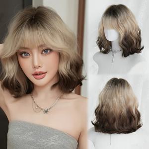 TEMU 1개 12인치 여성용 가발, 우아한 앞머리, 그라데이션 시암 컬러, 컬리 에그롤 숏 웨이브 헤어, 유럽&미국 스타일, 할로윈 및 데일리 웨어에 적합, 풍성하고 다용도, 풀 헤드 타입 가발