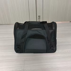 TEMU 고양이 및 소형견용 휴대용 반려동물 캐리어 가방, 통기성 메쉬 여행용 토트백, 접이식 야외용 반려동물 핸드백, 넉넉한 공간 항공기 승인 스타일, 편안하고 안전한 반려동물 여행용 백팩, 블랙