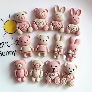 TEMU 12개 곰 액세서리 세트: 카키 미소 곰, 핑크 미소 곰, DIY 장식, 폰케이스 패치, 긴귀 토끼 액세서리, 서 있는 곰, 보타이 곰, 라인 곰, 보타이 토끼, 레진 액세서리