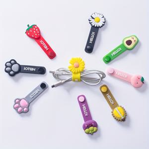 헤드폰, 이어폰, USB 코드용 재사용 가능한 실리콘 케이블 타이 10개 - 발바닥 자국, 딸기, , 헬릭스 홀더가 있는 귀여운 동물 및 과일 모양의 코드 정리기 - 책상 액세서리용 USB 와이어 래핑, 재사용 가능한 코일