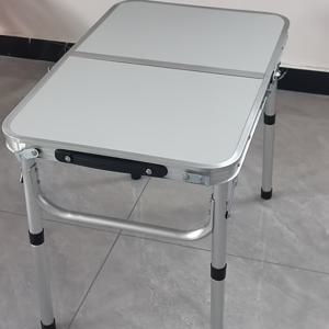 TEMU 초경량 알루미늄 합금 야외 접이식 테이블, 휴대용 피크닉 및 캠핑용 BBQ 테이블, 캠핑 및 피크닉과 같은 야외 활동에 적합. 가볍지만 튼튼한 소재로 야외 물품 보관 및 식사 요구 사항을 충족하며 실용성과 휴대성을 겸비