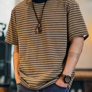 TEMU 남성용 루즈핏 빈티지 반팔 티셔츠 - 은은한 프린트 크루넥 캐주얼 셔츠, 미국 및 일본 어반 스타일, 커피숍 의상, 통근, 캐주얼 복장에 적합 - 기계 세탁 가능 루즈핏 상의