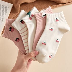 TEMU 사계절 내내 착용하기 좋은 여성용 양말 5켤레 세트, 귀여운 핑크 체리, 딸기, 토끼 패턴, 통기성 좋은 골지 트리밍 디자인, 과일 및 채소 디자인, 세탁기 세탁 가능, 하루종일 편안하게 착용 가능한 캐주얼 스트리트 스타일의 발목 양말, 일상 및 사무실에서 착용 가능