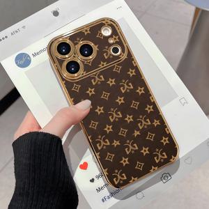 TEMU 럭셔리 전기도금 휴대폰 케이스, 이중 'GG' 레터링 및 사각 오각별 패턴 디자인. iPhone 17/16/15/14/13/12/11 Pro Max/Plus/Air용. PC 소재, 선물용으로 완벽한 선택