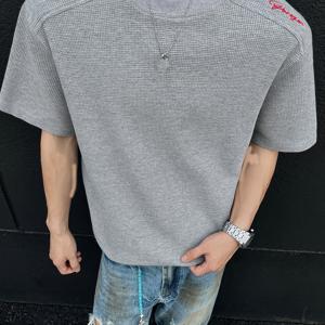 TEMU 남성용 캐주얼 스포츠 티셔츠, 자수가 특징인 패셔너블하고 트렌디한 남성용 티셔츠, 심플하고 활용도 높은 단색 라운드 넥 반팔, 약간의 신축성이 있는 편안한 루즈핏, 여름 데일리 캐주얼웨어에 이상적