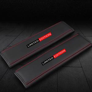 TEMU 멀티 모델 범용 트렌디 블랙 레드 EDITION 차량 안전 벨트 어깨 패드 커버, 두꺼운 인조 가죽 미끄럼 방지, 개성 있는 자수 스타일 표현, 편안한 운전 땀 방지, 차량 안전 벨트 어깨 패드