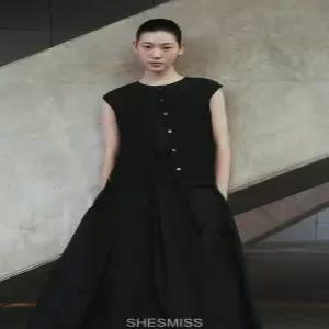 플리츠 플레어 롱 스커트 SWWSKP22110