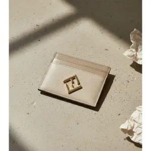 26SS FF Diamond Card Case 8M0445 ALV4 F1N1G FF 다이아몬드 카드 케이스