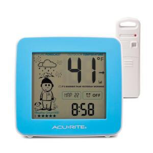 초국소 예보 및 실외 온도를 위한 알람 시계, 시간, 날짜 무선 센서가 장착된 AcuRite What-To-Wear Weather Station (00777)