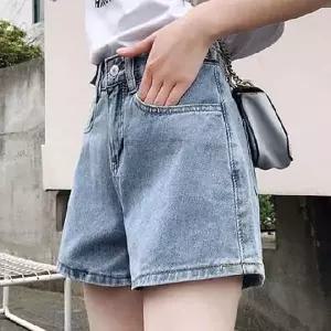 반바지 데님 여성 숏팬츠 여름 데일리룩 단추포인트