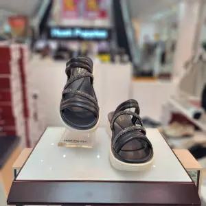 여성 발 편한경량 4cm 컴포트 웨지힐 스트랩 슬리퍼 3f26035-12CA 794682
