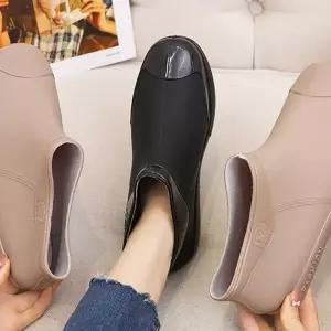 여자 비올 때 장마철 데이트 룩 코디 숏 레 여성용