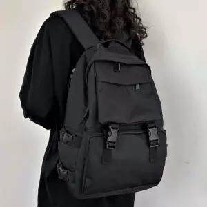공용 베이직 디자인 가슴 어깨 고정 버클 데일리 백팩