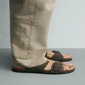[매장정품] ZARA 레더 스트랩 샌들 - 토프 그레이 2706/720/832