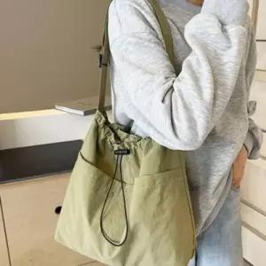 [mbCOZ4_66]데일리백 가벼운숄더백 출근 운동 패딩
