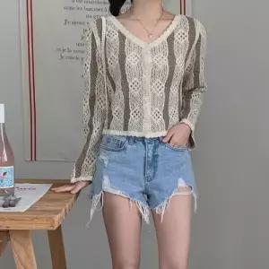 [옷자락]여자 SS 줄지 뜨개 패턴 V넥 바캉스룩 니트
