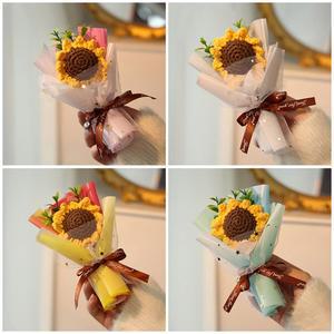 크로셰꽃다발 미니 크로셰 부케 졸업 선물 손뜨개 책상 장식 웨딩 생일 파티 기념품