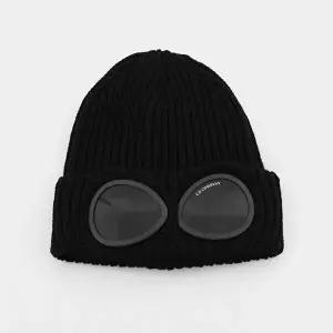 [CP COMPANY]CP컴퍼니 26FW 렌즈와펜 엑스트라파인 메리노 울 남성 비니 RFCMAC742A 005509A 999
