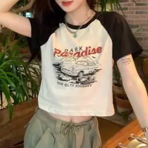 크롭티 여성 배색 반팔 셔츠 파라다이스 세미 크롭 상의