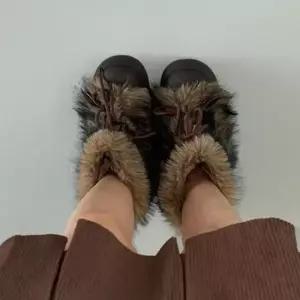의류 첼시부츠 부츠 발목부츠 부티 봄부츠 부츠힐 힐