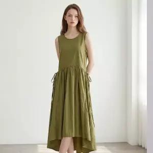 [롯데백화점]포커스 백 포인트 셔링 나시 원피스 FM6D3OP3303
