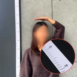 어린이방 인테리어 화이트 벽면 부착형 키재기자 벽 스티커 자