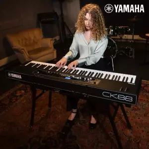 YAMAHA CK88 스피커 내장 스테이지 피아노 신디사이저 CK-88