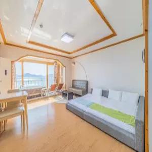 거제 대산 오션뷰 스파 펜션(Geoje Daesan Oceanview Spa Pension)