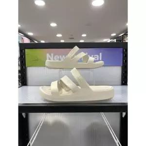 [크록스] 겟어웨이 스트래피 샌들 209587-160스터코 (13369229A)
