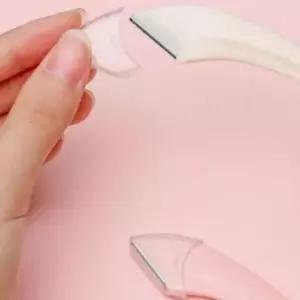 인생템 3종 다용도 눈썹칼 화이트