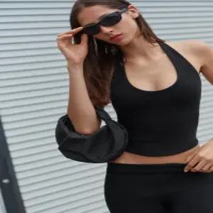 ZARA 글리터 아플리케 핸드백 - 블랙 6095/810/800