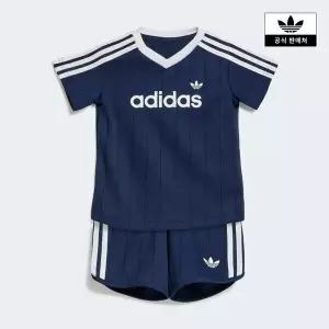 [아디다스키즈](광주신세계)[adidas kids] (A085-A100) 핀스트라이프 스프린터 쇼츠 티 세트 (KT4364)