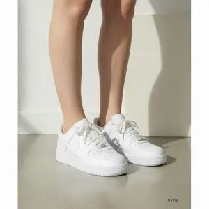 나이키 여성 운동화 에어포스 1 07 화이트 DD8959-100 480667