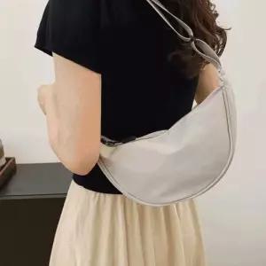 가방 데일리 호보백 크로스 숄더백 보부상 호보백 보부상가방