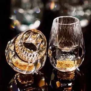 금박이 박힌 바이주 잔 호텔 결혼식 파티용 투명 와인잔 분위기 있는 선물 상자 주류잔 세트