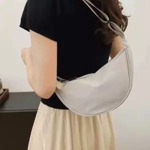 가방 데일리 호보백 크로스 숄더백 보부상 호보백 보부상가방
