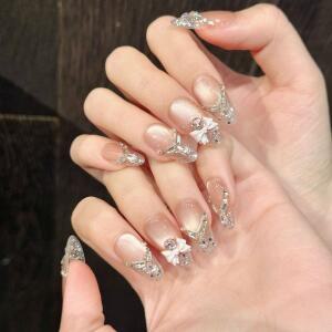 10pcs 손톱에 수제 반짝 이는 다이아몬드 프레스 핑크 보우 장식 가짜 웨딩 레이디 웨어러블 Ins 프랑스어