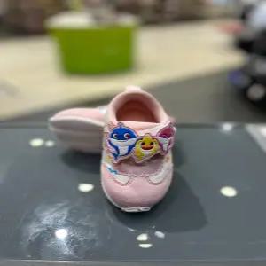 마트 신발 베이비 샤크 레이스 K7158 핑크 654290