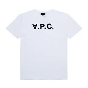 [롯데백화점]아페쎄 아페쎄 COHBM M26384 TAE WHITE/DARK NAVY VPC 벨벳 로고 스탠다드 그랜드 공용 반팔티