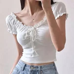 [셀러허브 패션]오프숄더 셔링 리본 크롭 반팔 티셔츠 (51535057)