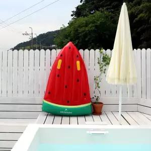 튜브 파도타기 물놀이튜브 아라칸 워터파크 수박