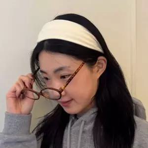 와이드 머리띠 헤어밴드 아이보리 컬러 헤어 액세서리