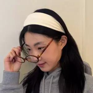 와이드 머리띠 헤어밴드 아이보리 컬러 헤어 액세서리-WFPRQ4B