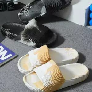 층간소음 거실 슬리퍼 룸슈즈 실내 슬리퍼 편안한 폭신한 남성 여성 거실슬리퍼