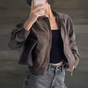 여성 스웨이드 점퍼 카라넥 집업 크롭 밴딩 가을 자켓