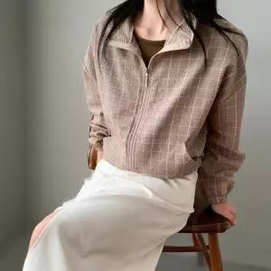 여성용 루즈핏 가을 청바지 세미 부츠컷 캣워싱 스타일