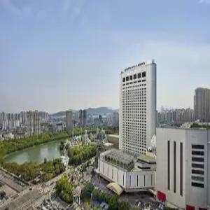 롯데 호텔 월드(Lotte Hotel World)