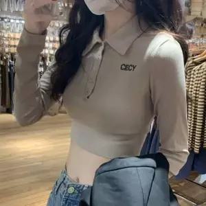 [골드스마일]티셔츠 여성 긴팔 카라 크롭 슬림핏 상의