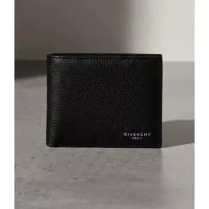 GIVENCHY 26SS 그레인 레더 지갑 BK60FRK213 001